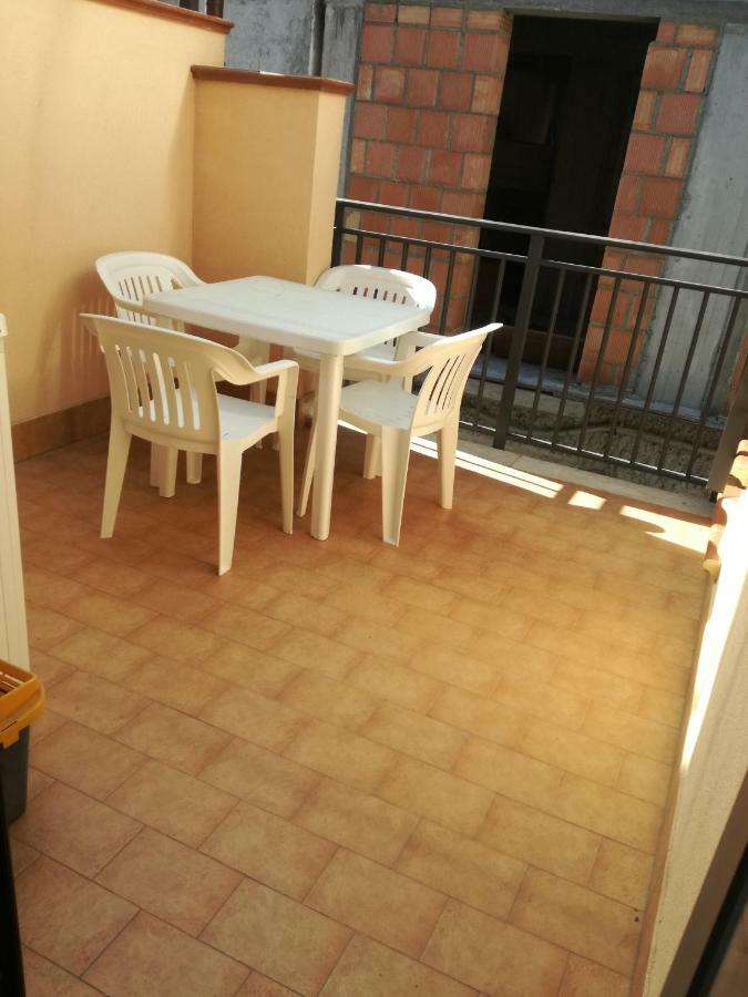 Casa Del Pozzo Villa Furci Siculo Exteriör bild